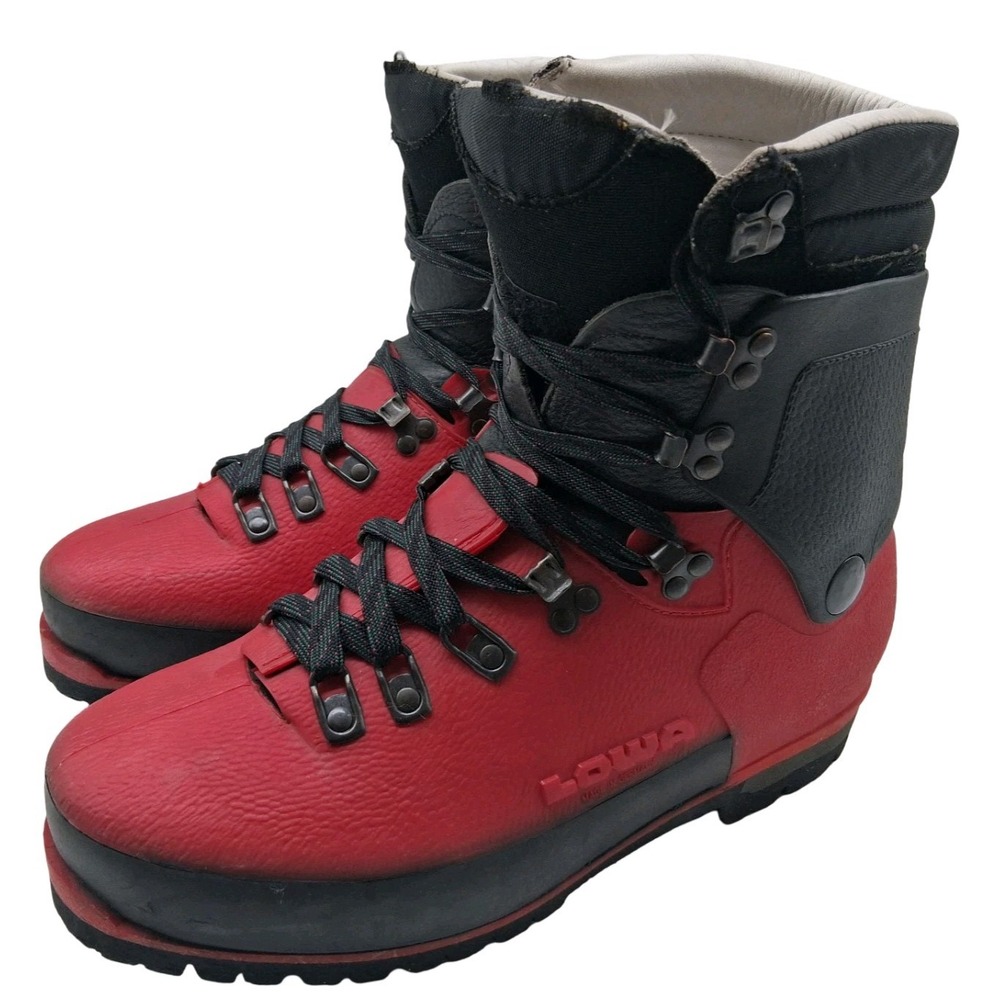 Lowa Snow Mountaineering Boots Mens Size 10 Red Insulated Vibram Ankle Winter